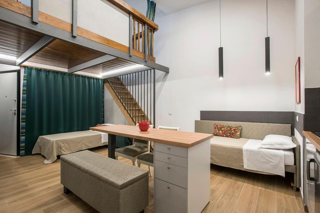 Tibi Apartment *